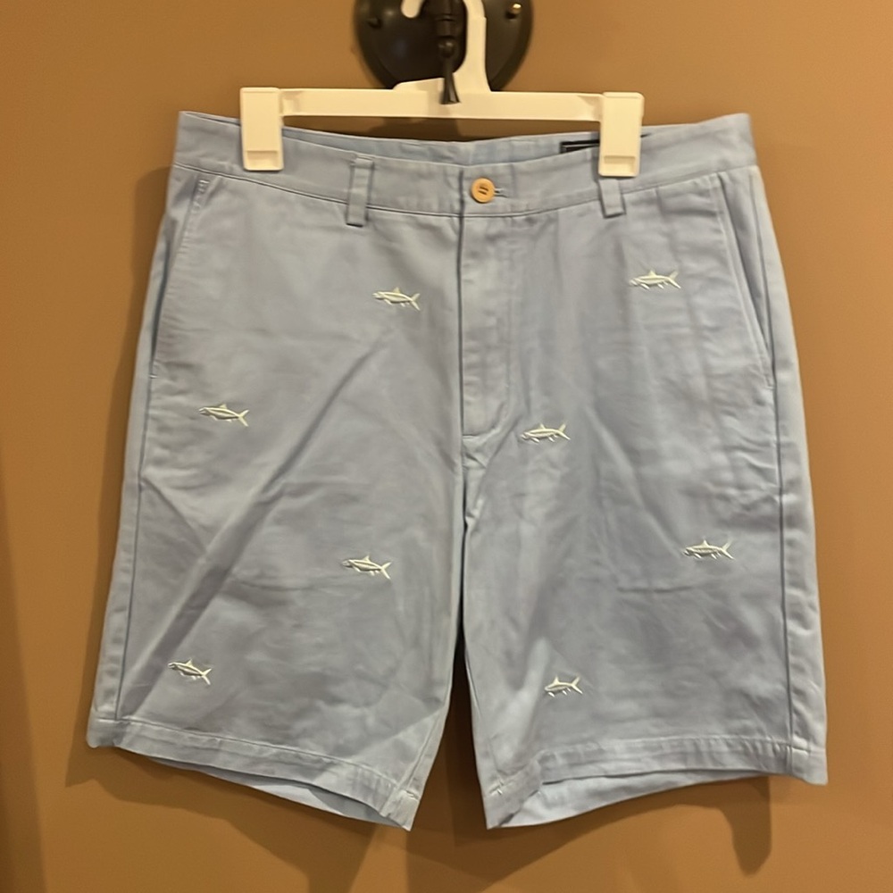 Vineyard Vines Fish Embroidered Breaker Shorts-Waist 34